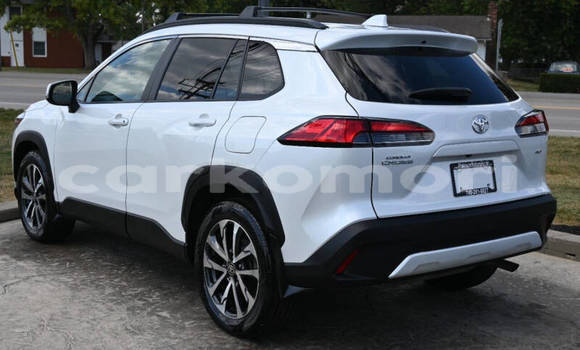 Acheter Occasion Voiture Toyota Corolla Cross Blanc à Moroni, Grande Comore Acheter Occasion Voiture Toyota Corolla Cross Blanc à Moroni, Grande Comore