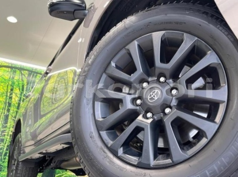 Big with watermark toyota land cruiser prado grande comore moroni 3981