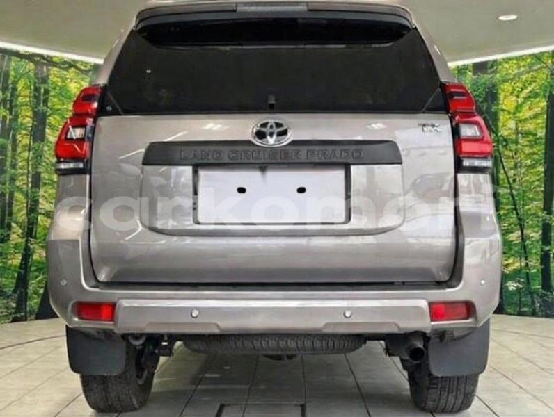 Big with watermark toyota land cruiser prado grande comore moroni 3981