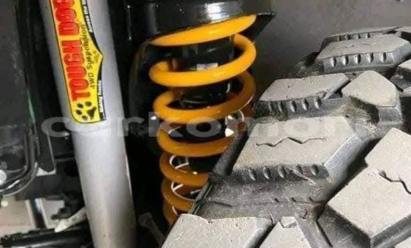 Acheter Occasion Voiture Toyota Land Cruiser Beige à Moroni, Grande Comore Acheter Occasion Voiture Toyota Land Cruiser Beige à Moroni, Grande Comore