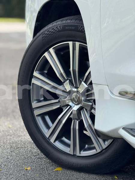 Big with watermark lexus lx 570 anjouan mutsamudu 3983