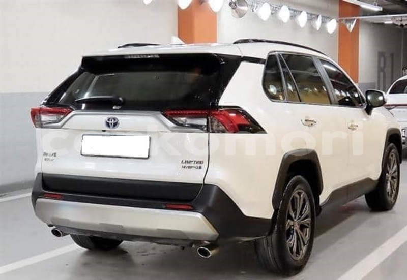 Big with watermark toyota rav4 grande comore moroni 3986
