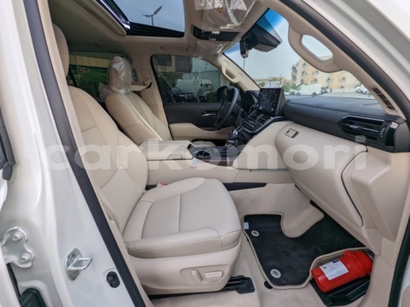 Big with watermark toyota land cruiser grande comore moroni 3993