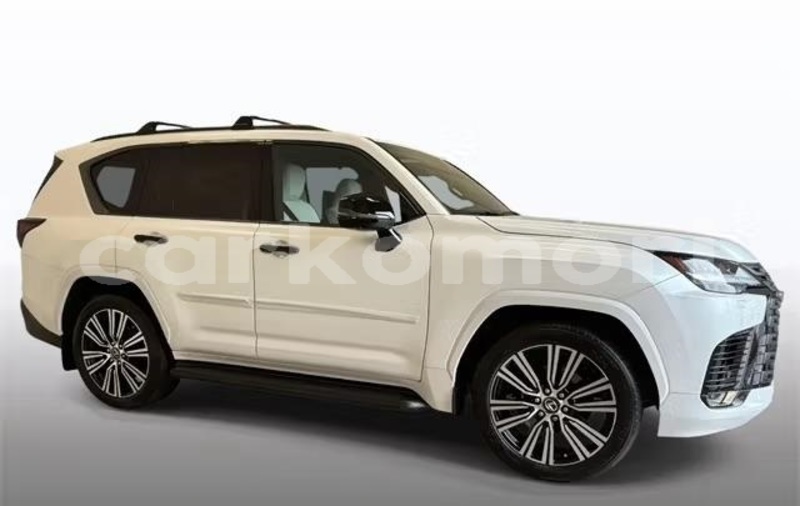 Big with watermark lexus lx grande comore moroni 3994