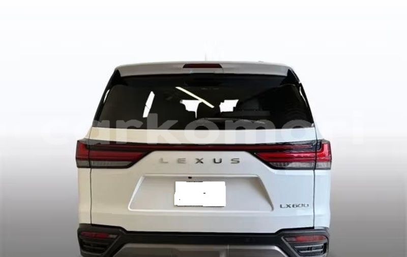 Big with watermark lexus lx grande comore moroni 3994