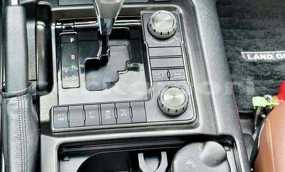 Acheter Occasion Voiture Toyota Land Cruiser Blanc à Mutsamudu, Anjouan Acheter Occasion Voiture Toyota Land Cruiser Blanc à Mutsamudu, Anjouan