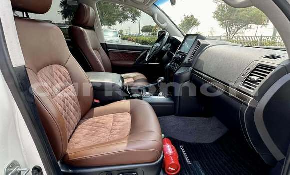 Acheter Occasion Voiture Toyota Land Cruiser Blanc à Mutsamudu, Anjouan Acheter Occasion Voiture Toyota Land Cruiser Blanc à Mutsamudu, Anjouan