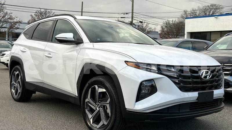 Big with watermark hyundai tucson grande comore moroni 4001