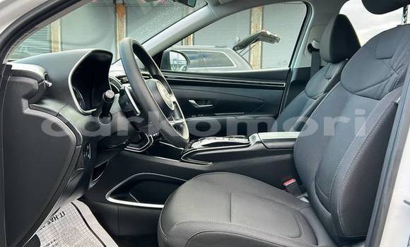 Acheter Occasion Voiture Hyundai Tucson Blanc à Moroni, Grande Comore Acheter Occasion Voiture Hyundai Tucson Blanc à Moroni, Grande Comore