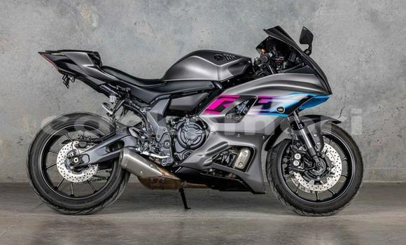 Acheter Occasion Moto Yamaha YZF Blanc à Moroni, Grande Comore