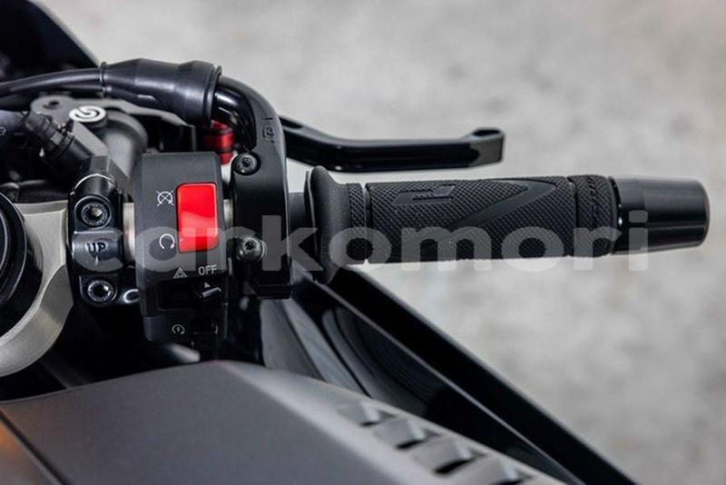 Big with watermark yamaha yzf grande comore moroni 4002