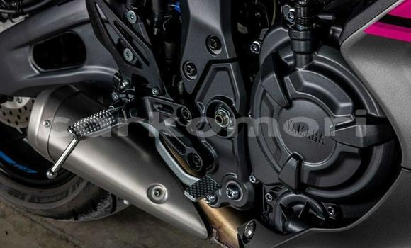 Acheter Occasion Moto Yamaha YZF Blanc à Moroni, Grande Comore Acheter Occasion Moto Yamaha YZF Blanc à Moroni, Grande Comore