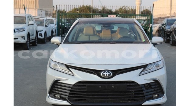 Acheter Occasion Voiture Toyota Camry Blanc à Tsémbehou, Anjouan