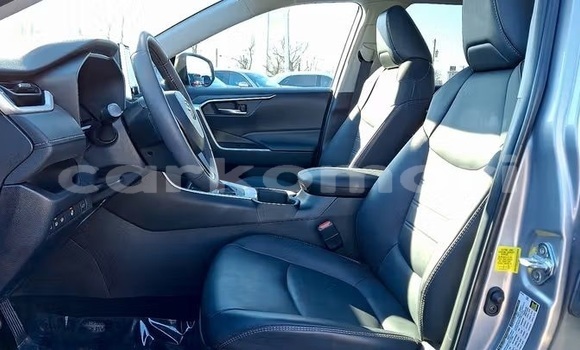 Acheter Occasion Voiture Toyota RAV4 Gris à Moroni, Grande Comore Acheter Occasion Voiture Toyota RAV4 Gris à Moroni, Grande Comore