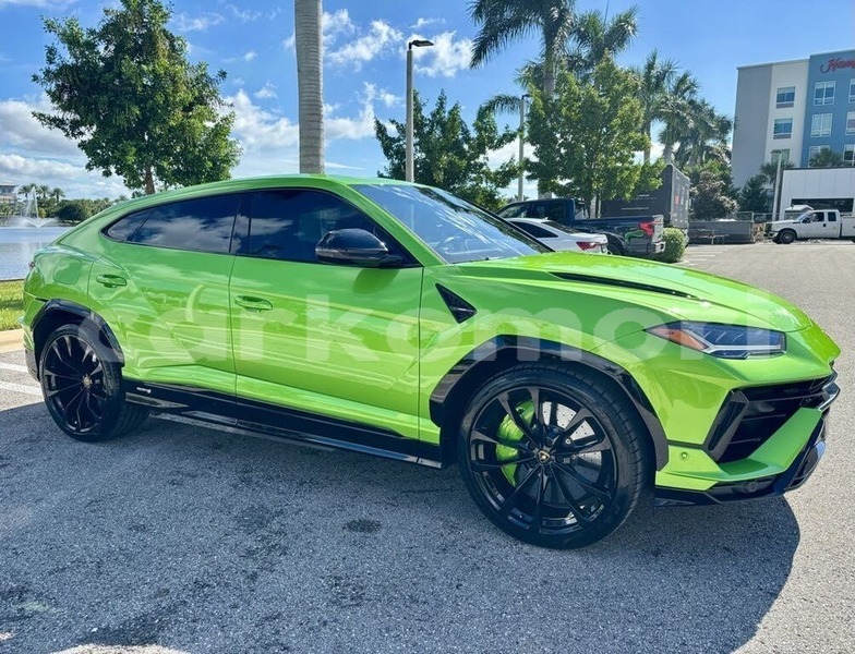Big with watermark lamborghini urus moheli fomboni 4008