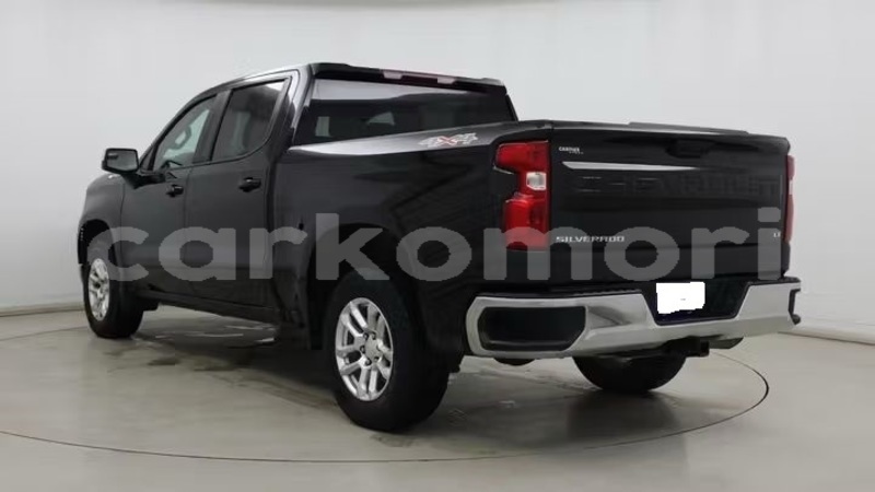 Big with watermark chevrolet silverado grande comore moroni 4010