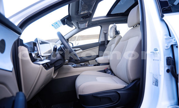 Acheter Occasion Voiture Kia Sportage Blanc à Moroni, Grande Comore Acheter Occasion Voiture Kia Sportage Blanc à Moroni, Grande Comore