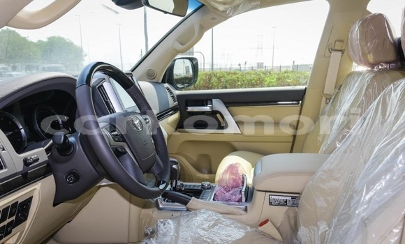 Acheter Occasion Voiture Toyota Land Cruiser Blanc à Domoni, Anjouan Acheter Occasion Voiture Toyota Land Cruiser Blanc à Domoni, Anjouan