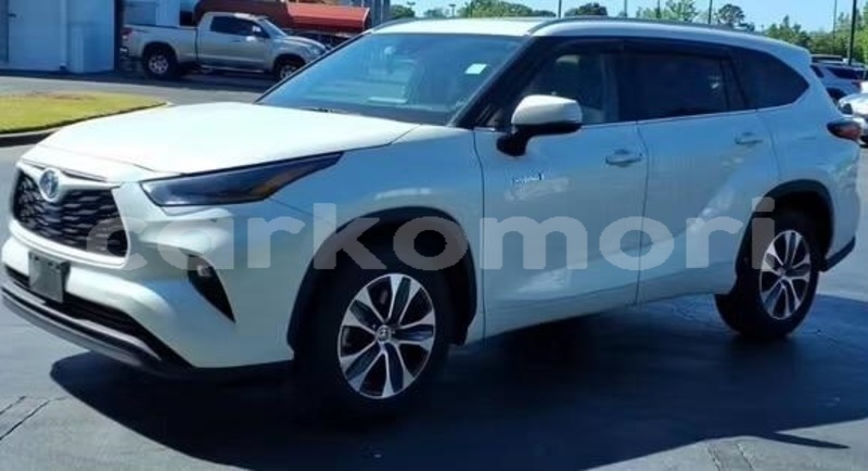 Big with watermark toyota highlander anjouan domoni 4024