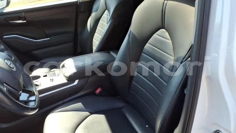 Big with watermark toyota highlander anjouan domoni 4024