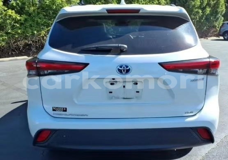 Big with watermark toyota highlander anjouan domoni 4024