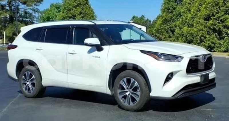 Big with watermark toyota highlander anjouan domoni 4024