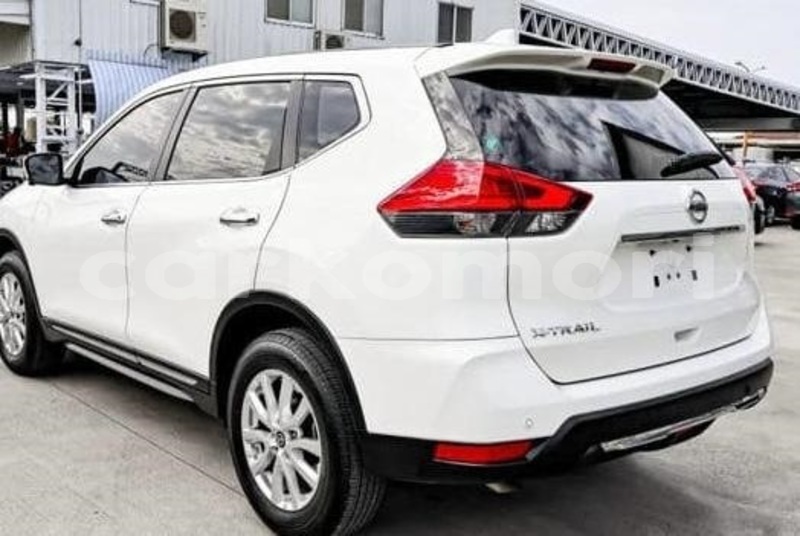 Big with watermark nissan x trail grande comore moroni 4026