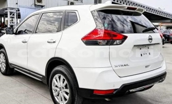 Acheter Occasion Voiture Nissan X–Trail Blanc à Moroni, Grande Comore Acheter Occasion Voiture Nissan X–Trail Blanc à Moroni, Grande Comore