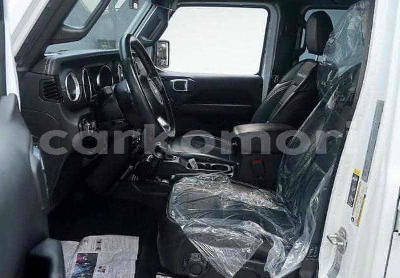 Big with watermark jeep wrangler grande comore moroni 4044