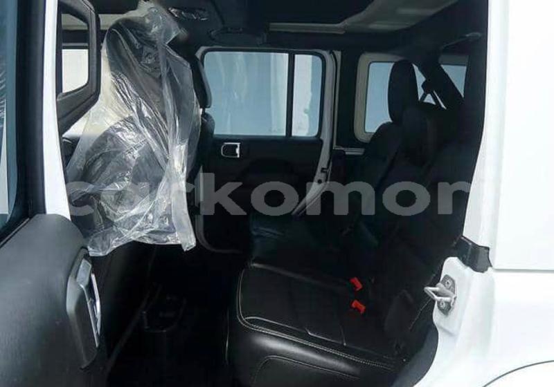 Big with watermark jeep wrangler grande comore moroni 4044