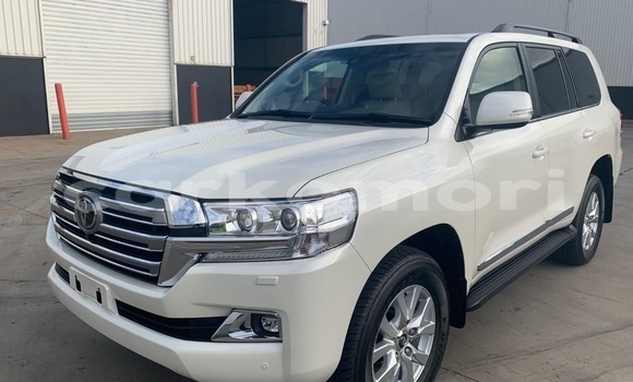 Acheter Occasion Voiture Toyota Land Cruiser Blanc à Domoni, Anjouan