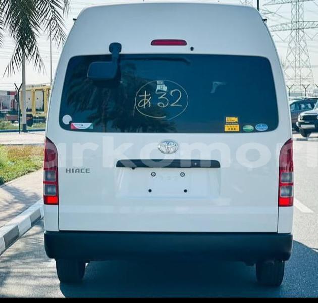 Big with watermark toyota hiace grande comore moroni 4049