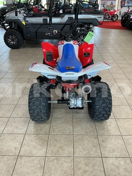 Big with watermark honda trx ndzuwani moutsamoudou 4055