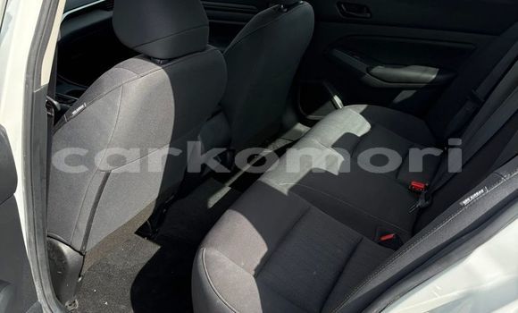 Acheter Import Voiture Nissan Altima Blanc à Moroni, Grande Comore Acheter Import Voiture Nissan Altima Blanc à Moroni, Grande Comore
