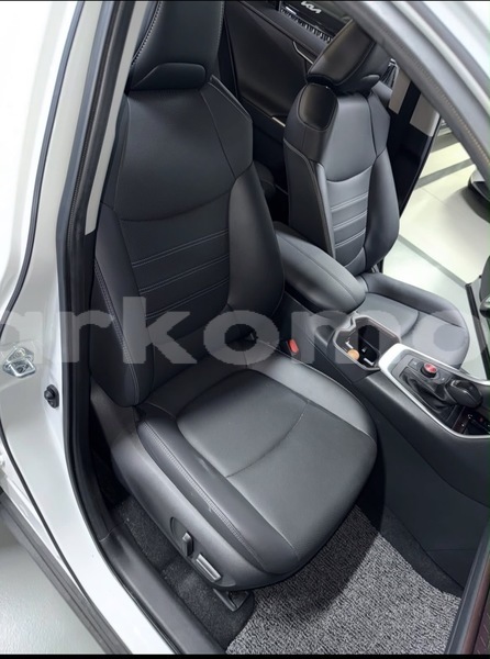 Big with watermark toyota rav4 anjouan domoni 4058