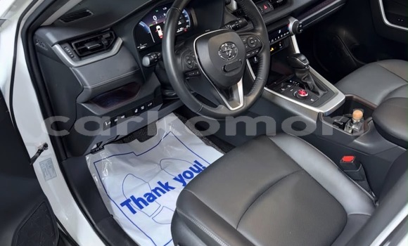 Acheter Occasion Voiture Toyota RAV4 Blanc à Domoni, Anjouan Acheter Occasion Voiture Toyota RAV4 Blanc à Domoni, Anjouan