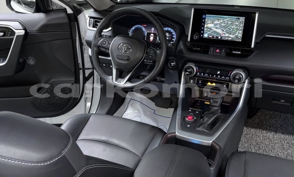 Acheter Occasion Voiture Toyota RAV4 Blanc à Domoni, Anjouan Acheter Occasion Voiture Toyota RAV4 Blanc à Domoni, Anjouan