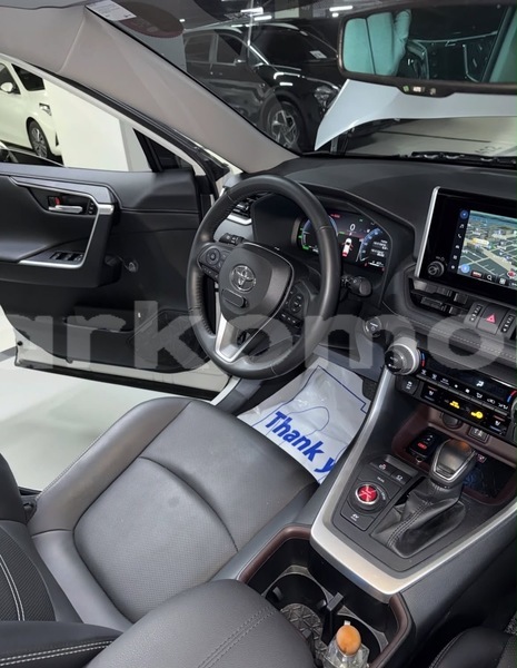 Big with watermark toyota rav4 anjouan domoni 4058