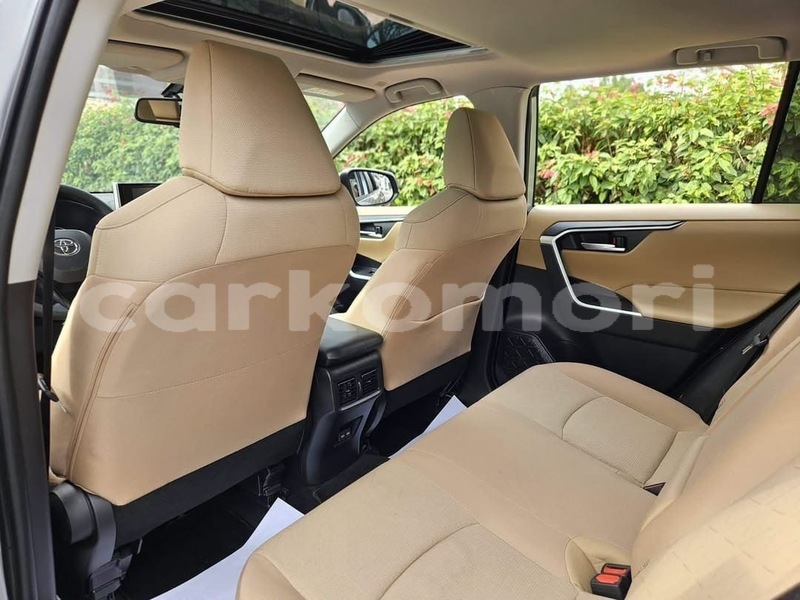 Big with watermark toyota rav4 grande comore import dubai 4059