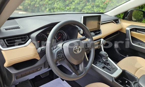 Acheter Occasion Voiture Toyota RAV4 Gris à Import - Dubai, Grande Comore Acheter Occasion Voiture Toyota RAV4 Gris à Import - Dubai, Grande Comore