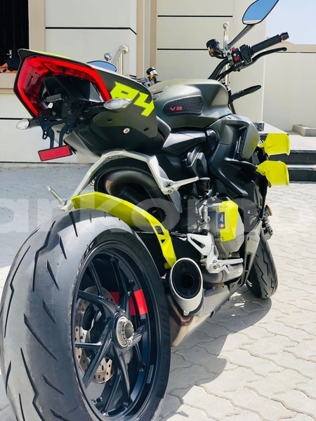 Big with watermark ducati streetfighter grande comore import dubai 4060