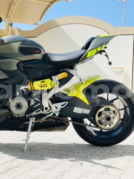 Big with watermark ducati streetfighter grande comore import dubai 4060