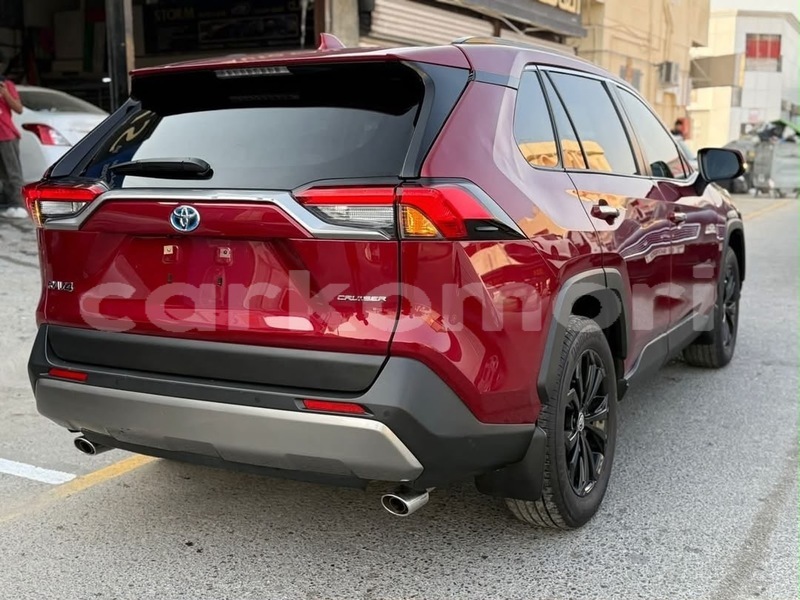 Big with watermark toyota rav4 grande comore import dubai 4062