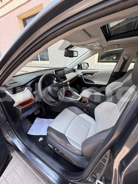 Big with watermark toyota rav4 grande comore import dubai 4063