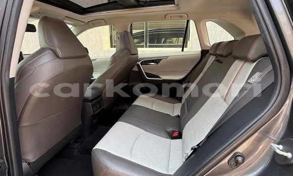 Acheter Occasion Voiture Toyota RAV4 Noir à Import - Dubai, Grande Comore Acheter Occasion Voiture Toyota RAV4 Noir à Import - Dubai, Grande Comore