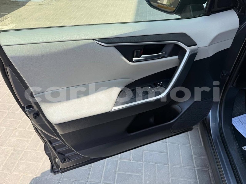 Big with watermark toyota rav4 grande comore import dubai 4063