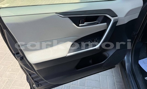 Acheter Occasion Voiture Toyota RAV4 Noir à Import - Dubai, Grande Comore Acheter Occasion Voiture Toyota RAV4 Noir à Import - Dubai, Grande Comore