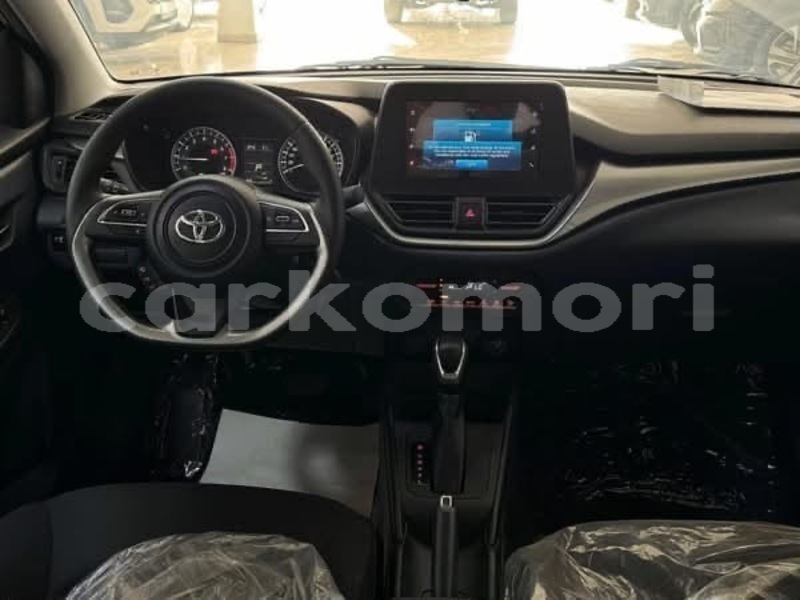 Big with watermark toyota starlet grande comore import dubai 4065