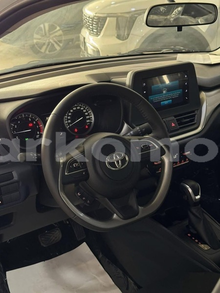 Big with watermark toyota starlet grande comore import dubai 4065