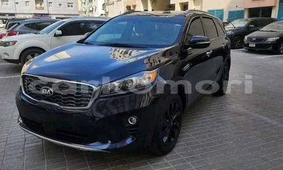 Acheter Occasion Voiture Kia Sorento Noir à Import - Dubai, Grande Comore Acheter Occasion Voiture Kia Sorento Noir à Import - Dubai, Grande Comore